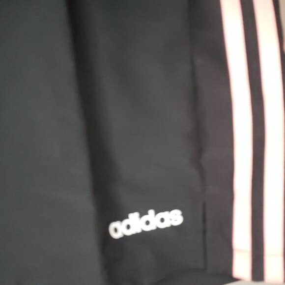 NWT Adidas TC shorts - Size‎ Medium - Picture 5 of 7